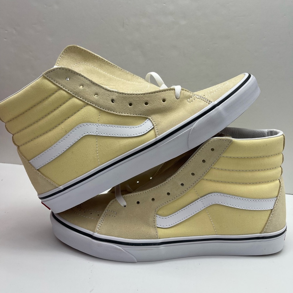 Vans Men’s Sk8-Hi
Vanilla Custard/True White
VN0A38GEVKV Sneakers - Picture 16 of 16
